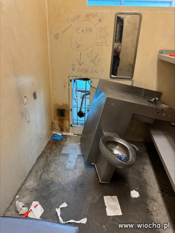 Więźniowie uciekli z aresztu dziurą po wyrwanym WC