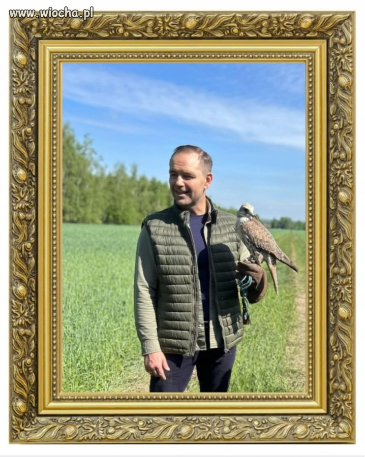 Kolejny kryształowy "jaszczomb" z PIS