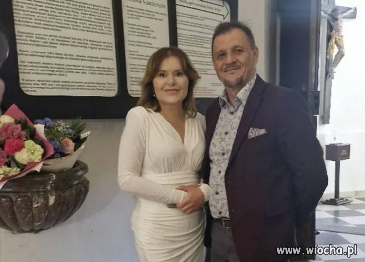 Z kropielnicy zrobiła wazon... ha ha