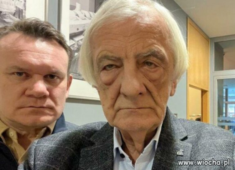 W PiS mają nietęgie miny. Partia się sypie