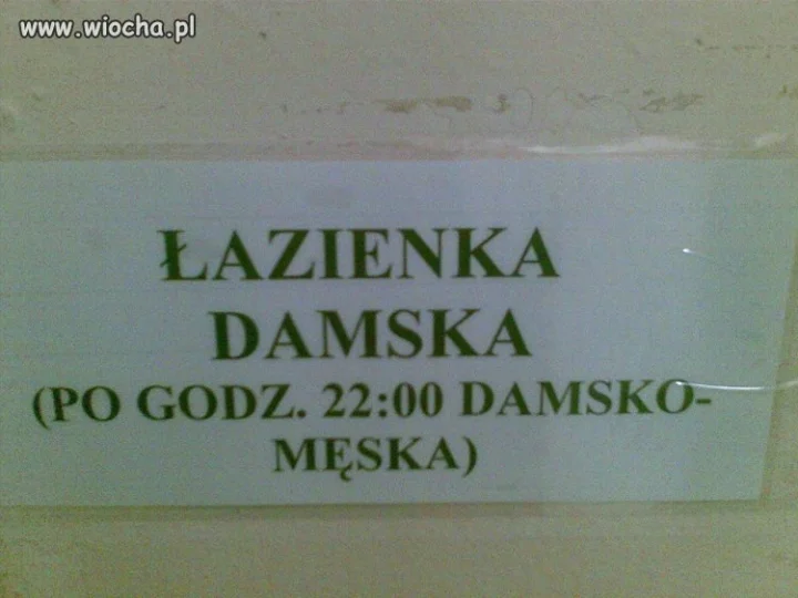 Po godz. 22 wstawiają pisuary?!