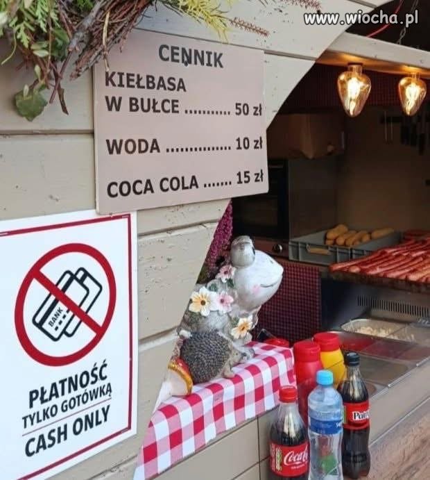 Jarmarki są spoko tylko nie ma sensu kupować tam nic do jedzenia.