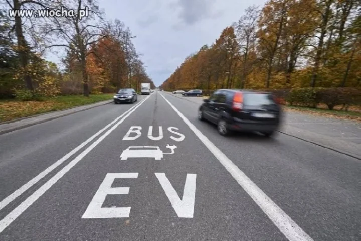 Koniec z buspasami dla elektryków?