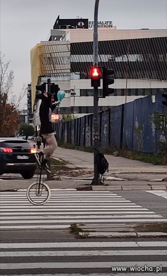 Kolejny nudny dzień w robocie... 