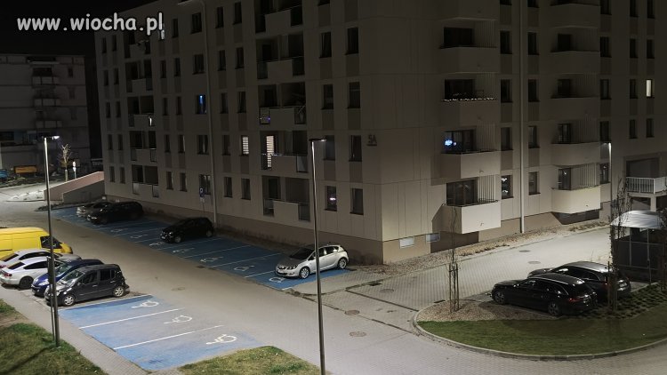 Ile mieszkań tyle miejsc parkingowych