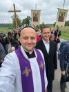 Matecki wyśmiewa chrześcijan 