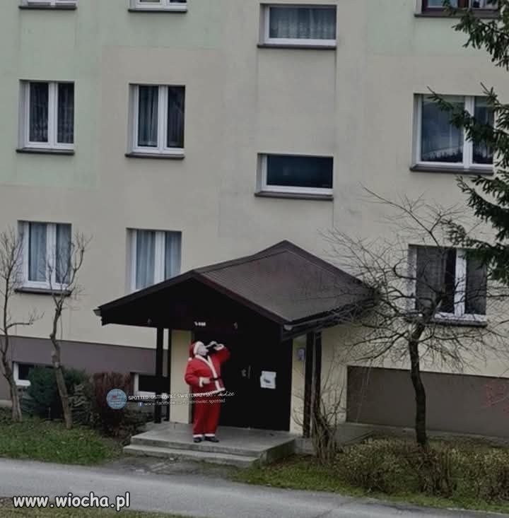 Mikołaj przed dostawą prezentów