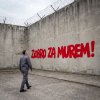 Ziobro za murem ! 