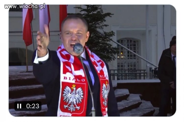 Karol Nawrocki na Jasnej Górze: - Pod tą piękną biało-czerwoną flagą jest miejsce dla nas wszystkich, dla kibiców Wisły, Cracovii, Arki, Lechii, Lecha, Jagielloni, jest miejsce dla wszystkich
