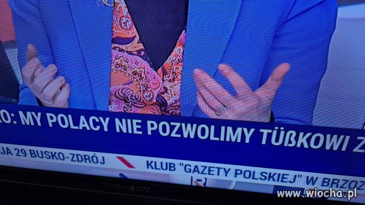 Ktoś wie o co im chodzi w takim pisaniu nazwiska premiera?