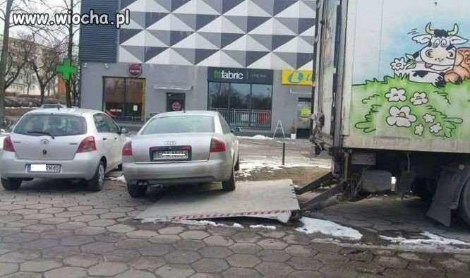 Tak tu tylko na chwileczkę zaparkuję