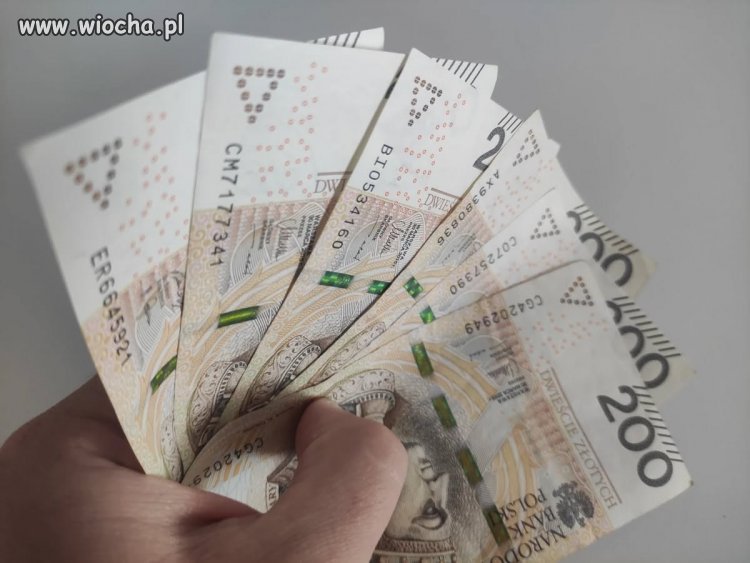Bogacimy się? Drugi próg podatkowy łapie już co dziesiątego Polaka! 