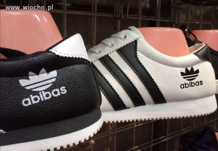 Imperium podróbek: Nike i Adidas w rosyjskich galeriach handlowych to fikcja