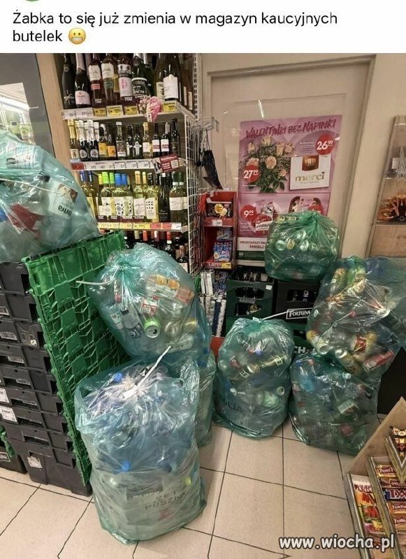 Kaucyjne butelki vs. Żabka - kto wygra?