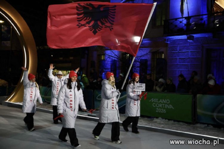 Krzysztof Berenda z RMF FM: "Głupia sprawa. Adidas sprzedał dokładnie takie same oficjalne stroje olimpijskie Polsce... i Albanii. Jeden koszt produkcji, a dwie faktury
