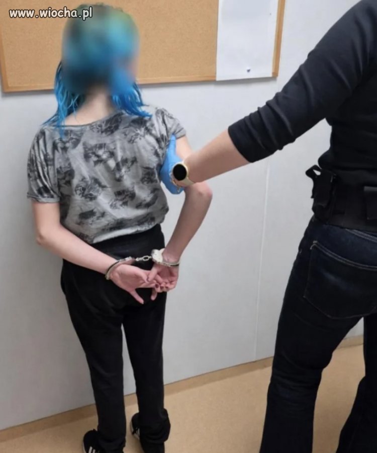 Patoinfluencerka zatrzymana podczas relacji na żywo