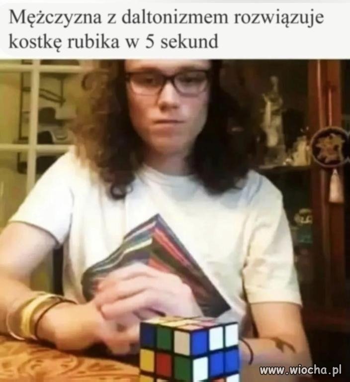 Mężczyzna z daltonizmem rozwiązuje kostkę rubika w 5 sekund 