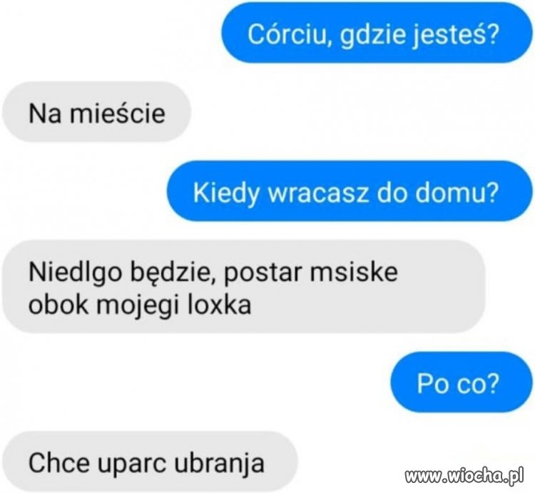 Chce uprać ubrania