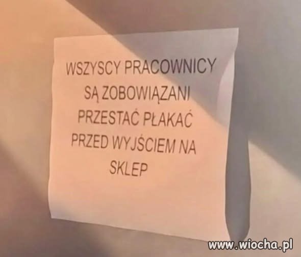 Pracownicy płaczący w pracy