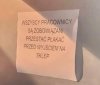 Pracownicy płaczący w pracy