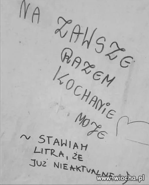 Też mnie zawsze zastanawiają te napisy