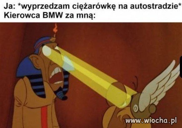 Ja: wyprzedzam ciężarówkę na autostradzie